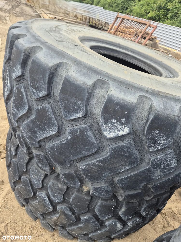 Opony do ładowarki Michelin 29,5 R25 - 1