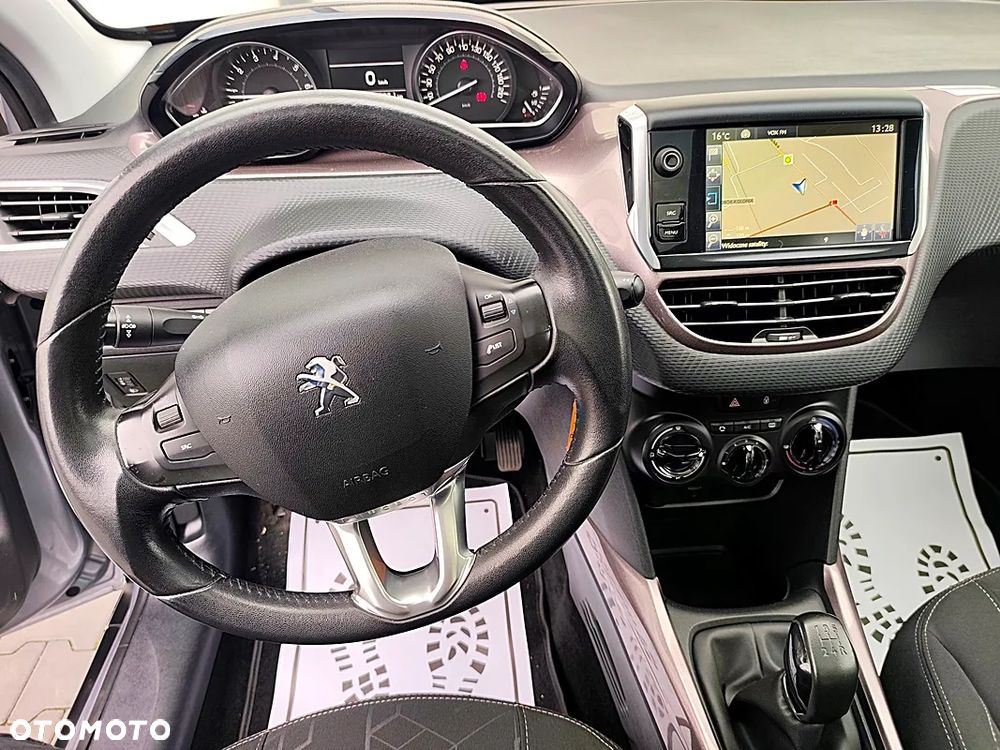 Peugeot 2008 1.2 Pure Tech Active - 11