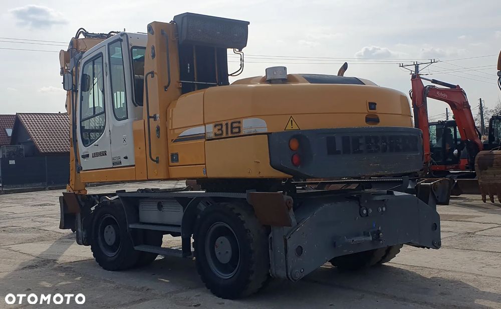 Liebherr A316 - 5
