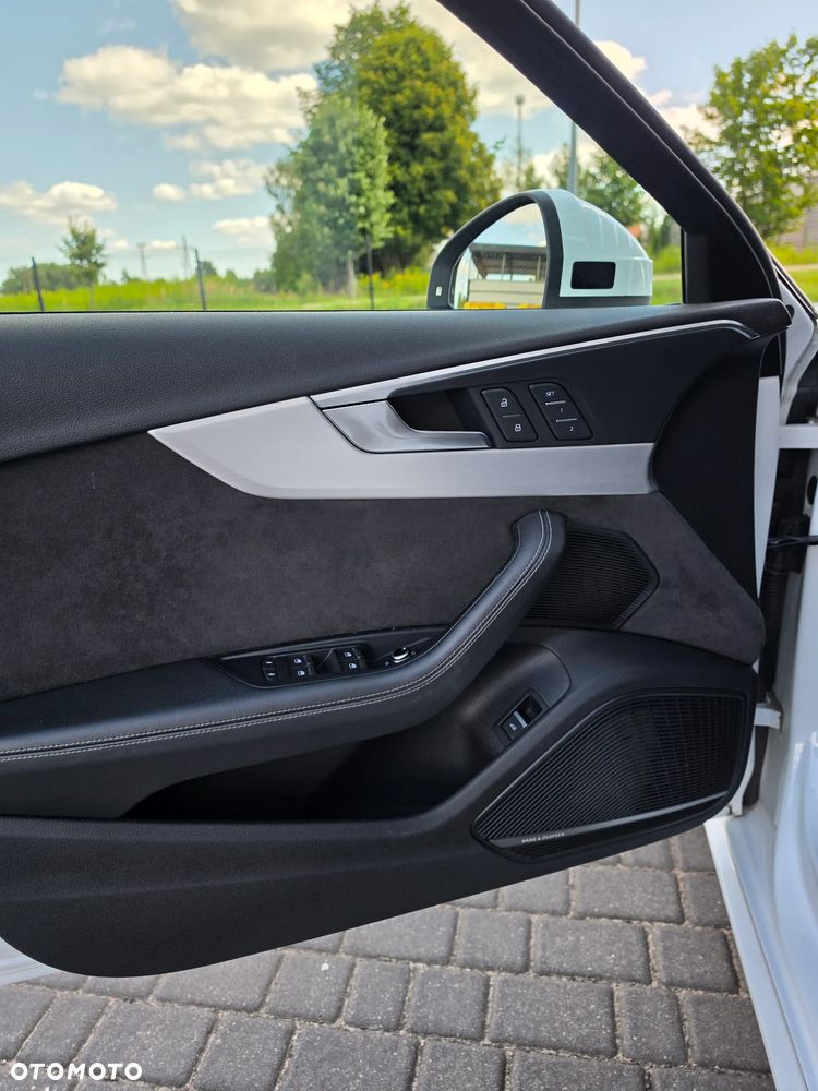 Audi A4 Avant 2.0 TDI S tronic quattro sport - 13