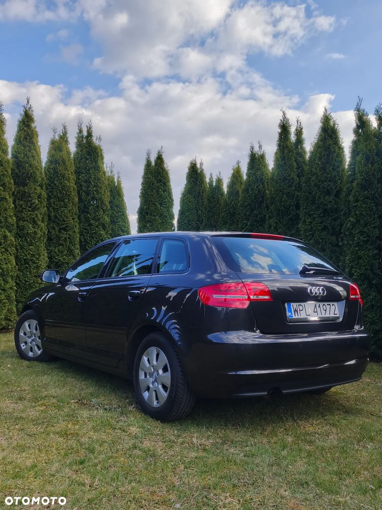 Audi A3 Sportback 1.6 TDI Attraction - 3