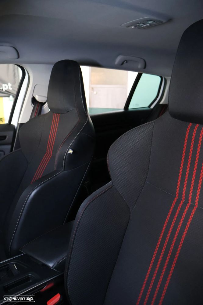 Renault Mégane Sport Tourer 1.3 TCe R.S. Line - 18