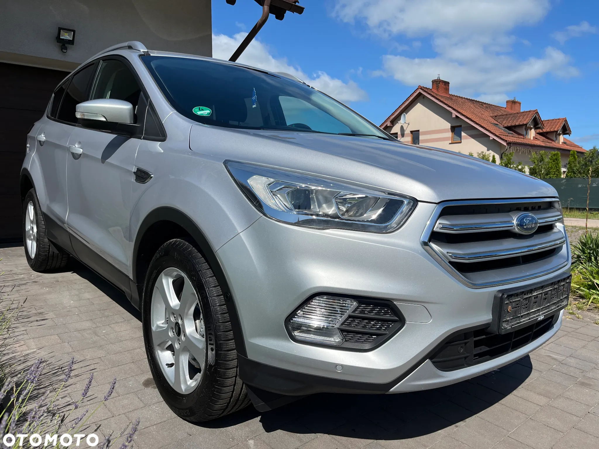 Ford Kuga 2.0 TDCi 2x4 Titanium - 16