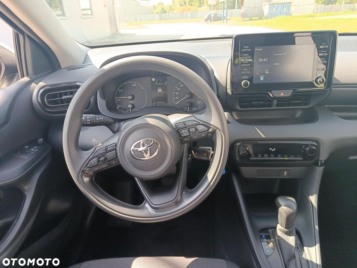 Toyota Yaris - 12