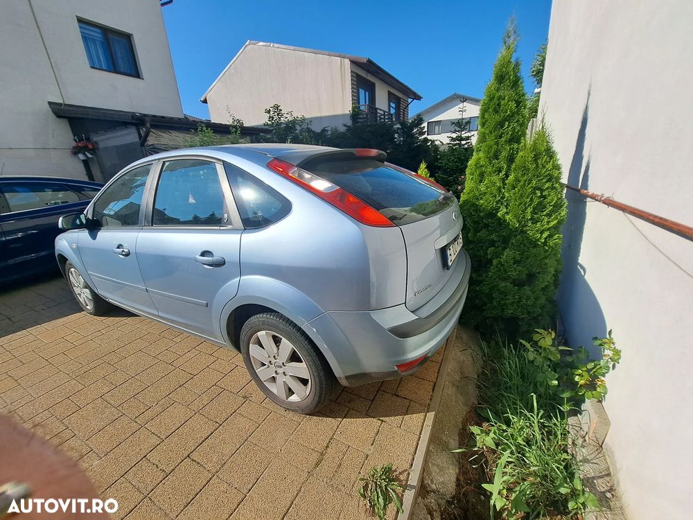 Ford Focus 2.0 16V Ghia - 3