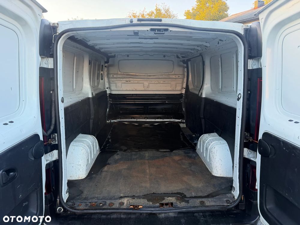 Renault TRAFIC - 9