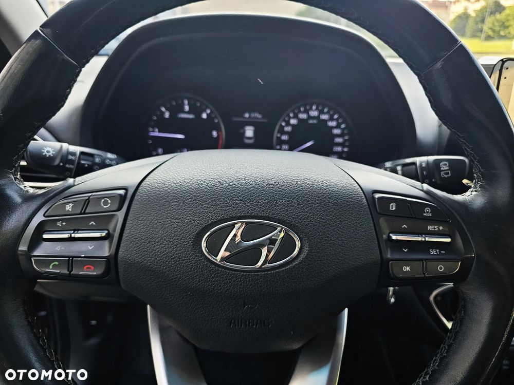 Hyundai i30 1.6 D Classic + - 10