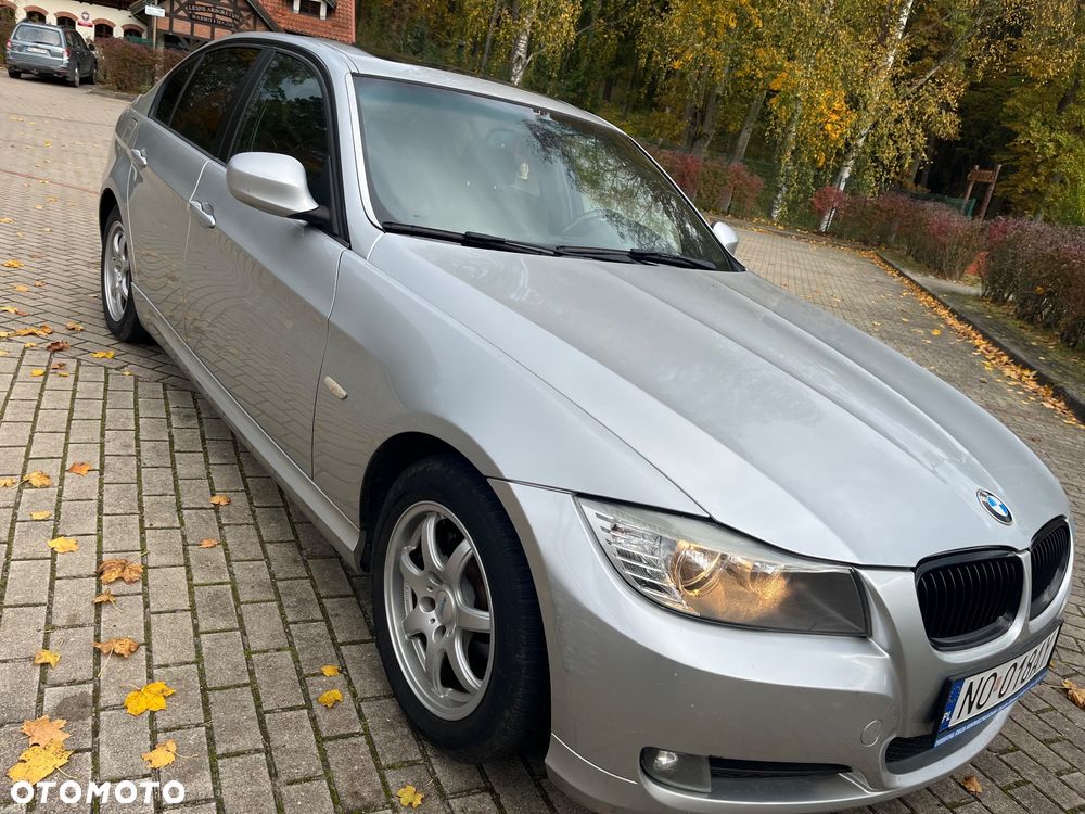 BMW Seria 3 318i