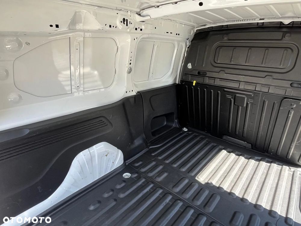 Peugeot Partner - 13