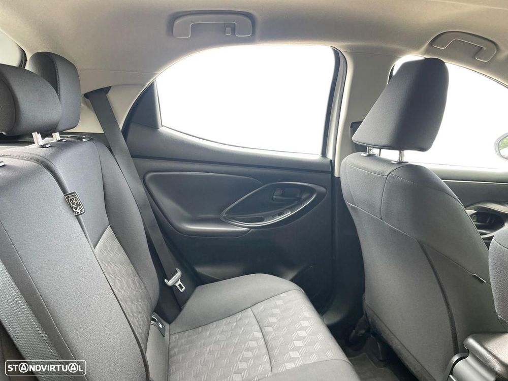 Toyota Yaris - 8