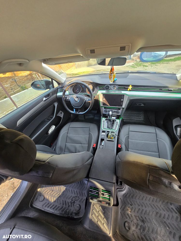 Volkswagen Passat 1.6 TDI SCR DSG Comfortline - 14