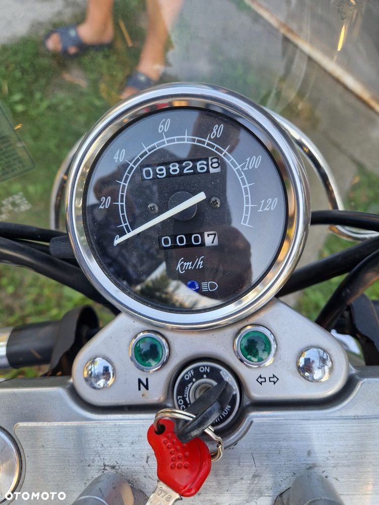 Suzuki Marauder - 3