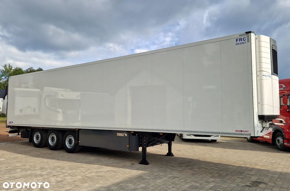 Schmitz Cargobull * CHŁODNIA * OŚ PODNOSZONA * 4 RYGLE * - 2
