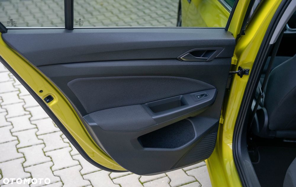 Volkswagen Golf VIII 1.5 eTSI EVO Style DSG - 13