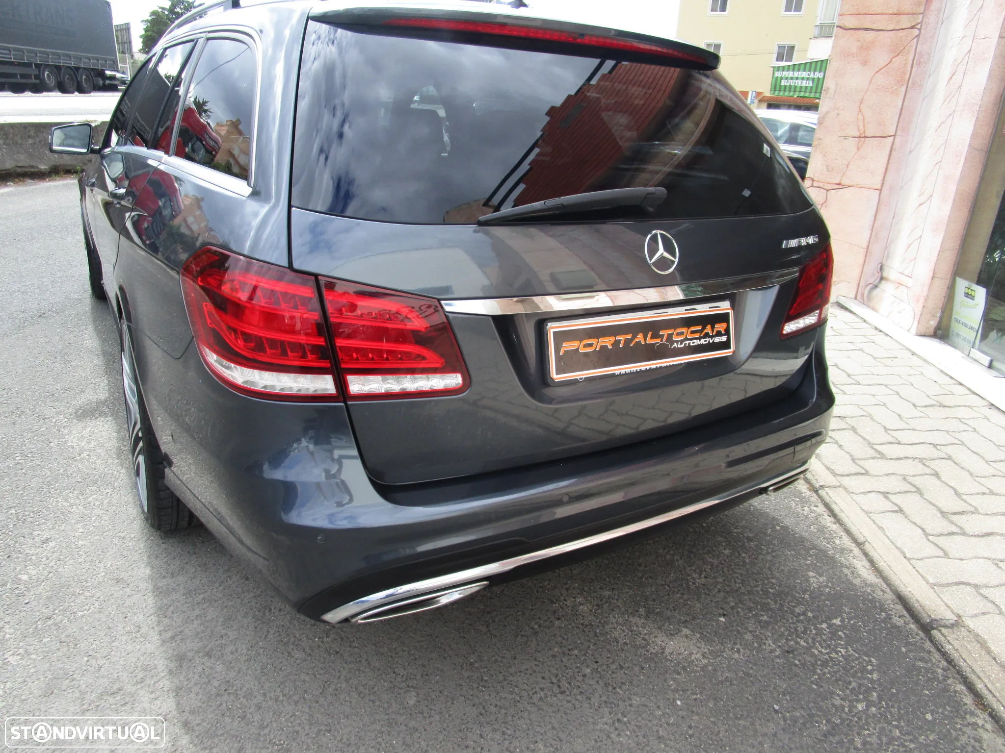 Mercedes-Benz E 300 Bluetec Hybrid Avantgarde - 6