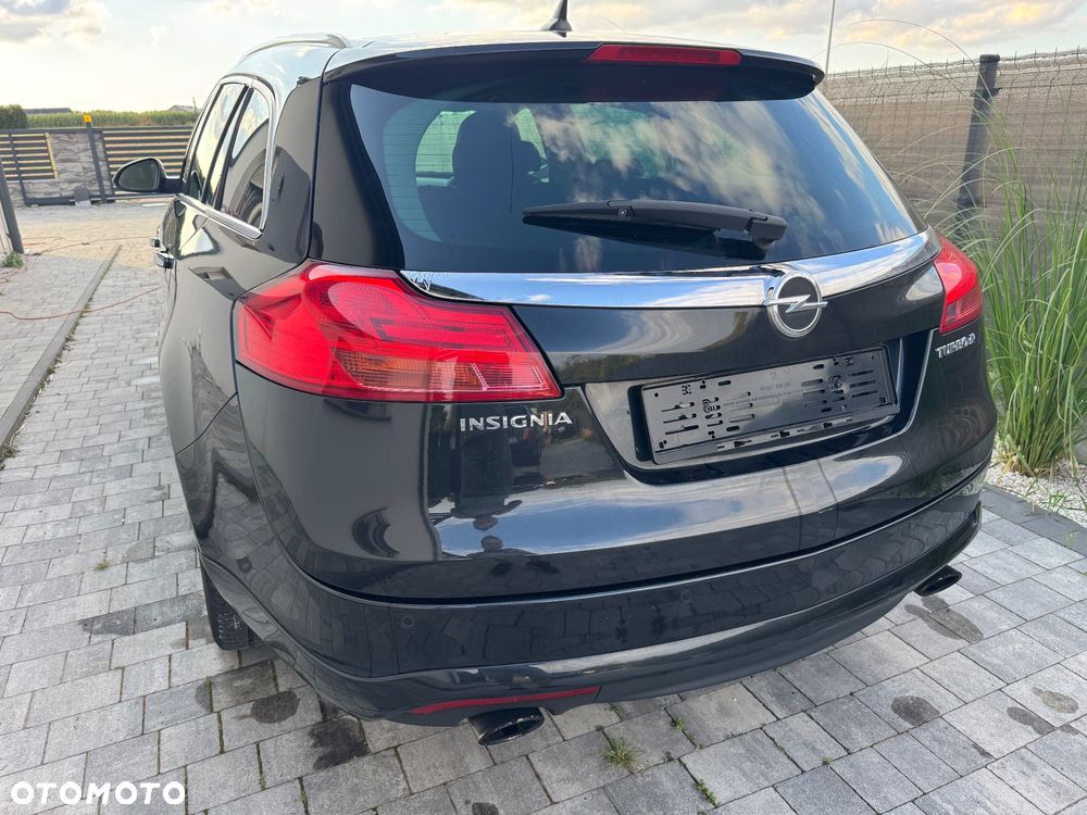 Opel Insignia 2.0 Turbo Sports Tourer 4x4 Automatik Cosmo - 10