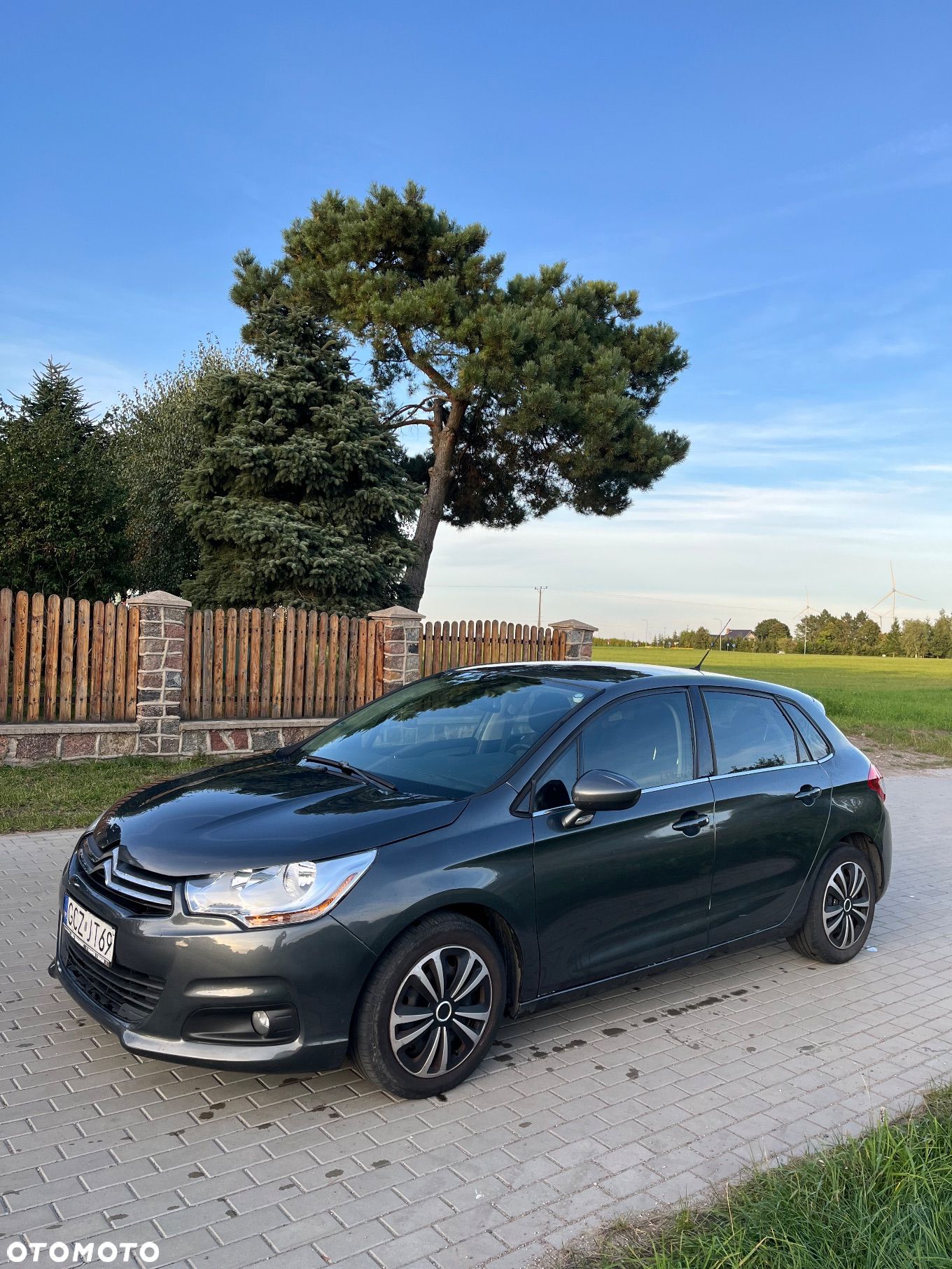 Citroën C4 1.6 HDi Attraction - 1