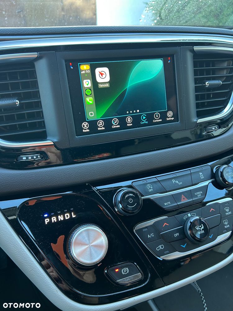 Chrysler Pacifica - 9