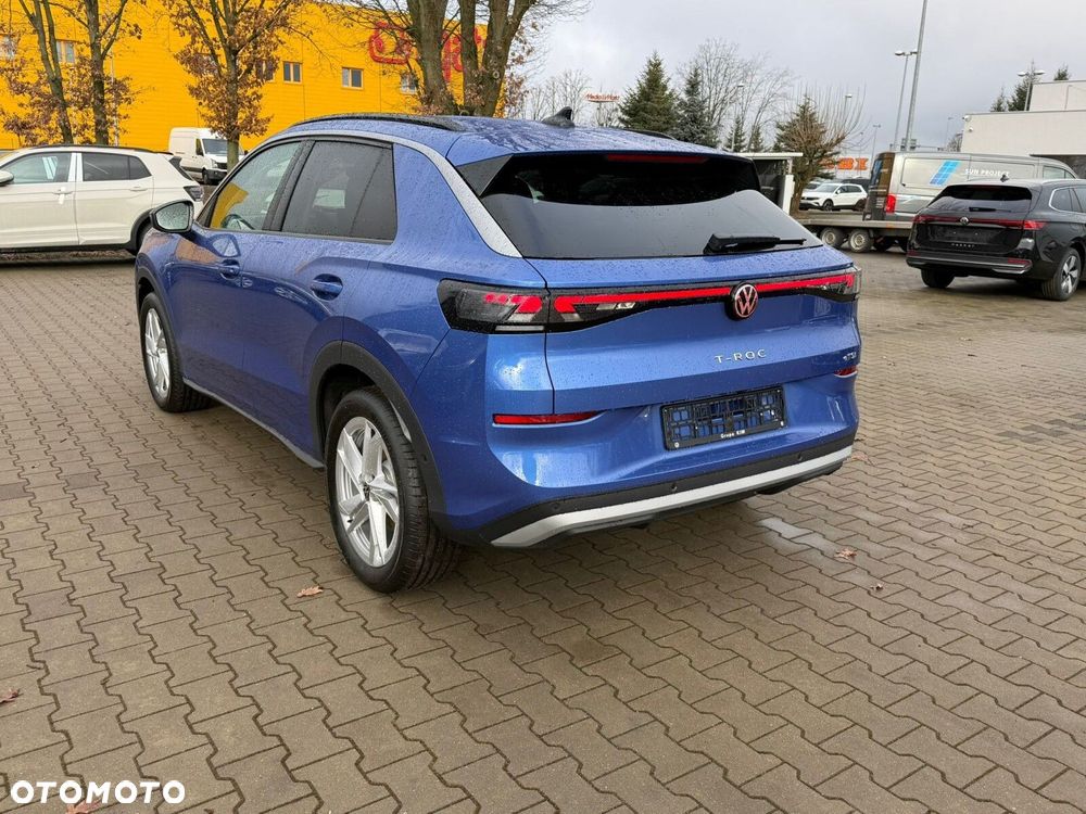 Volkswagen T-Roc - 3