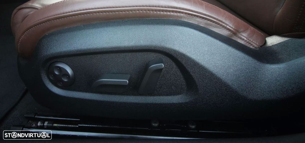Audi TT Coupé 2.0 TDI quattro - 10