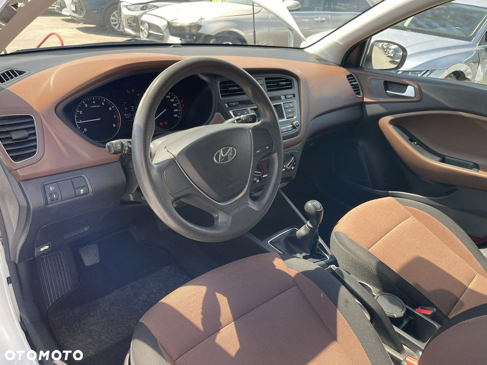 Hyundai i20 1.2 Select - 9