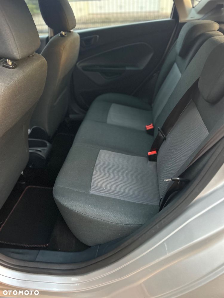 Ford Fiesta - 17