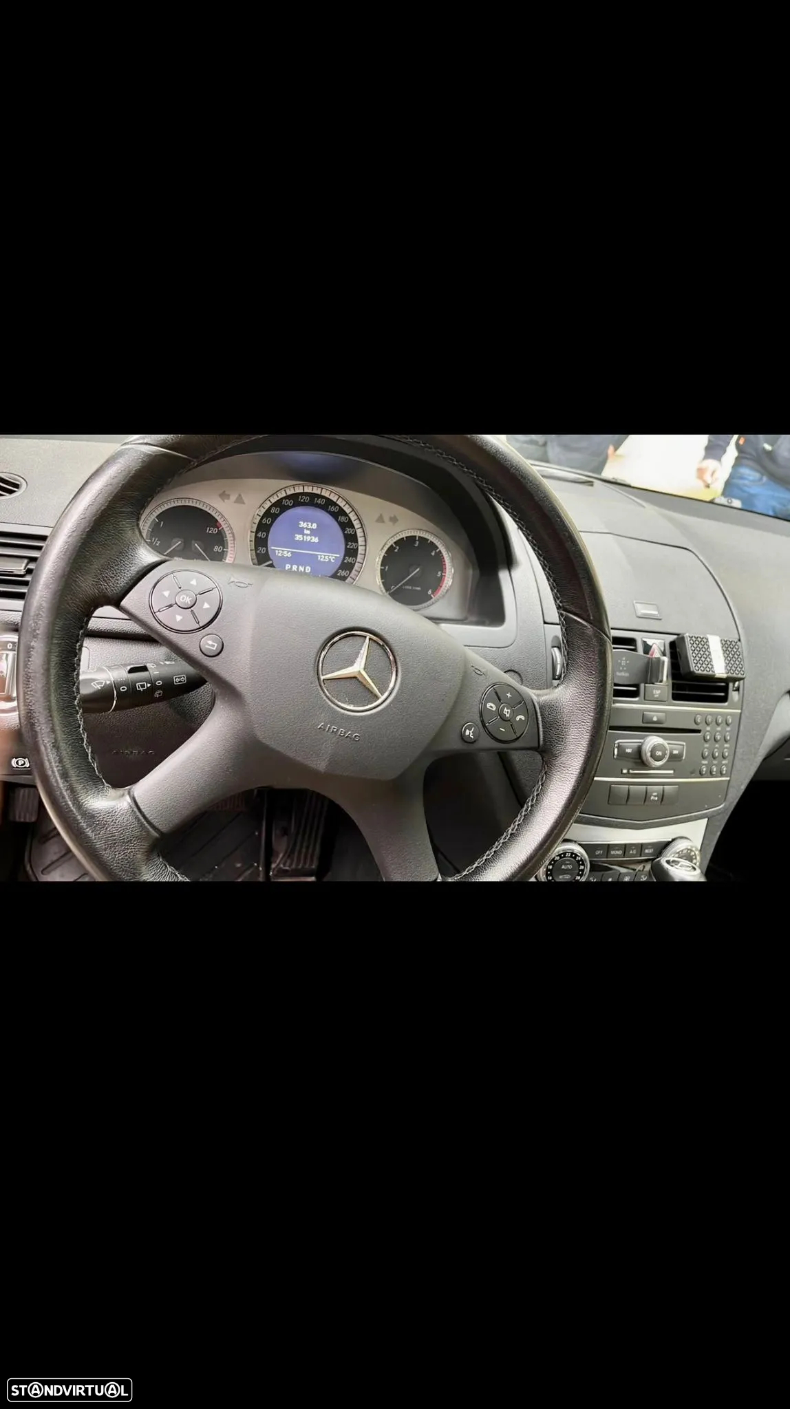 Mercedes-Benz 220 - 7