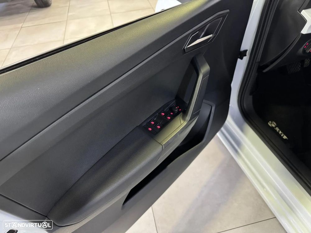 SEAT Ibiza 1.0 TSI Style DSG - 23