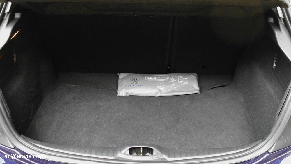 Peugeot 208 1.2 PureTech Active - 8