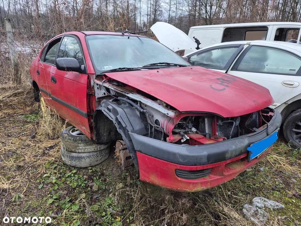 TOYOTA AVENSIS T22 SEDAN 1.6 4A-FE silnik skrzynia napęd sanki belka wahacz wahacze zacisk zaciski zwrotnica piasta kopyto - 1