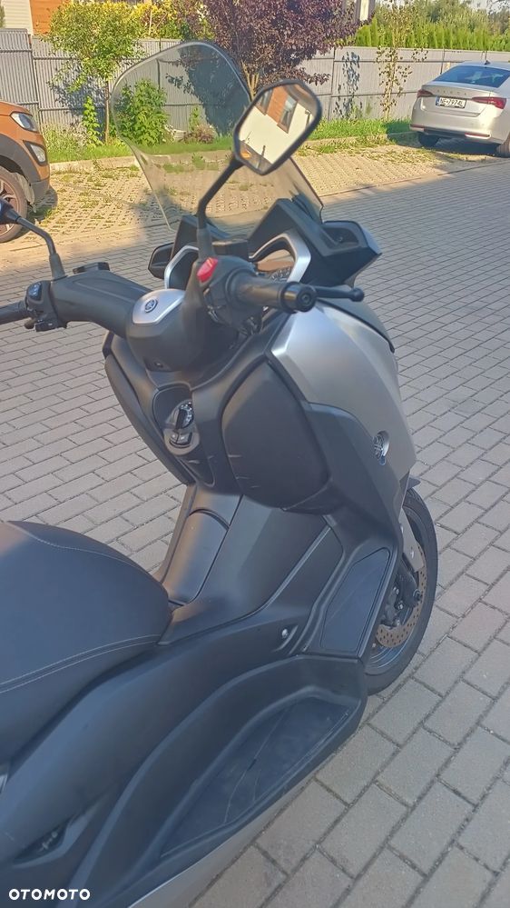 Yamaha X-max - 3