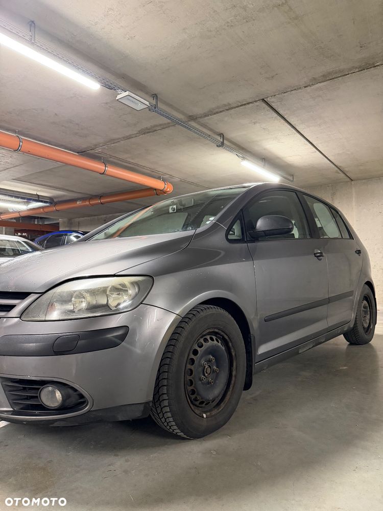 Volkswagen Golf Plus 1.9 TDI Tour - 3