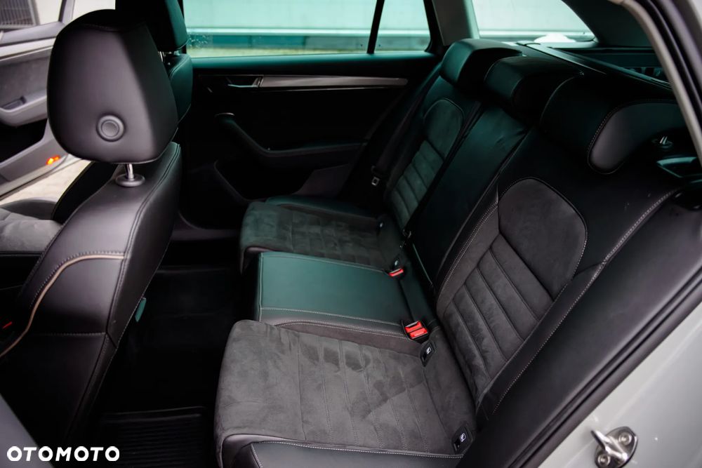 Skoda Superb 2.0 TDI 4x4 DSG Scout Final Edition - 20