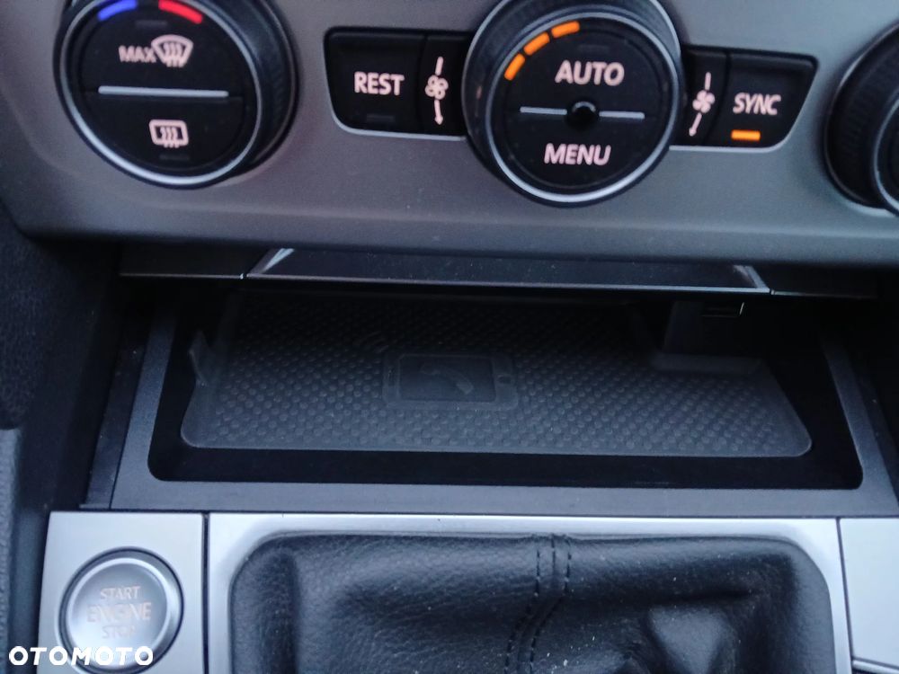 Volkswagen Passat 2.0 TDI BMT Comfortline - 29