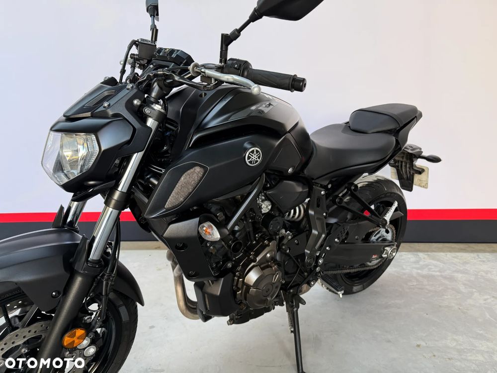Yamaha MT - 6