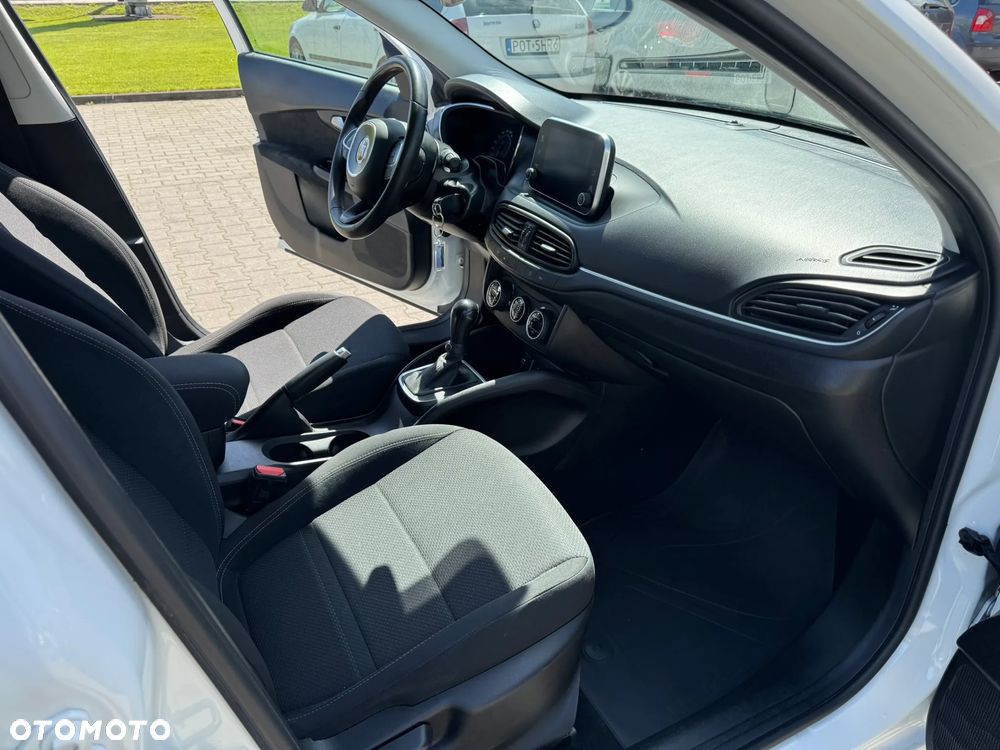 Fiat Tipo Kombi 1.6 MultiJet DCT Lounge - 11