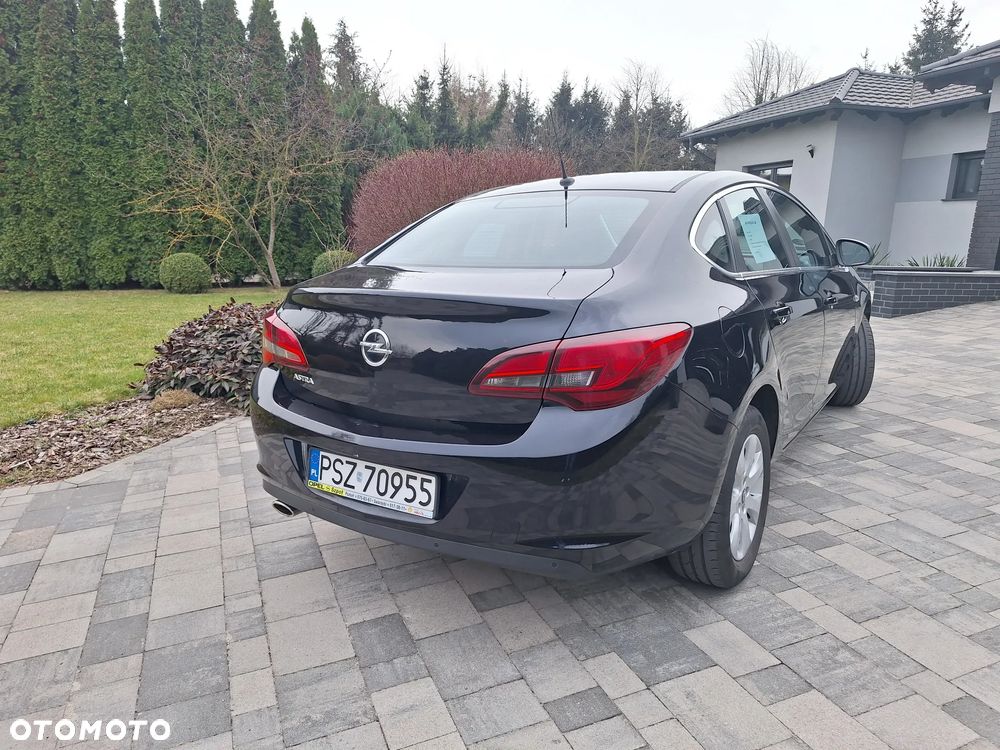 Opel Astra 1.4 T Active EU6 - 4