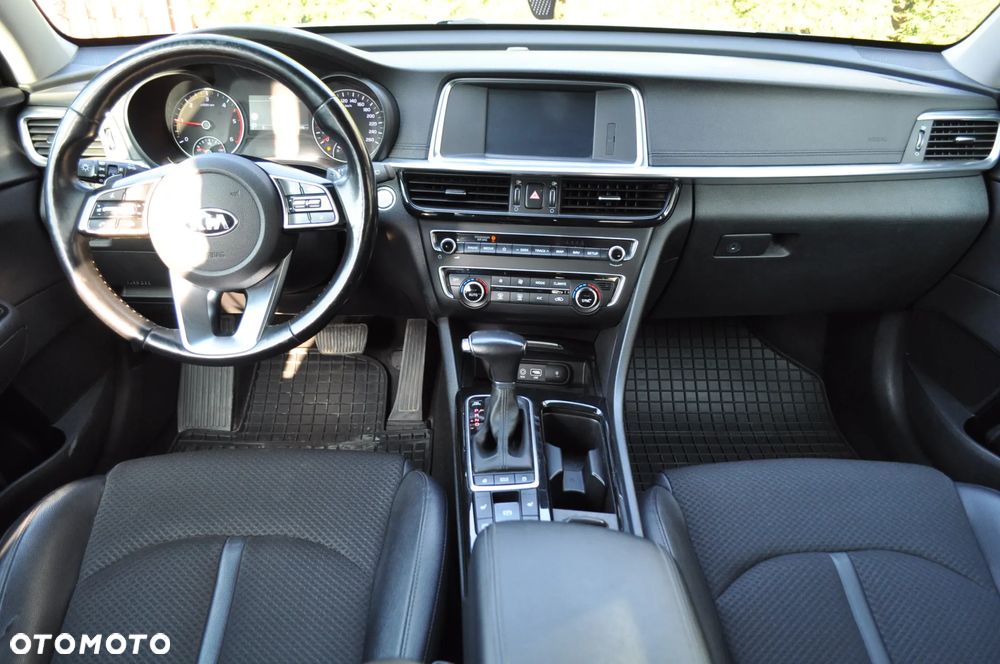 Kia Optima - 10