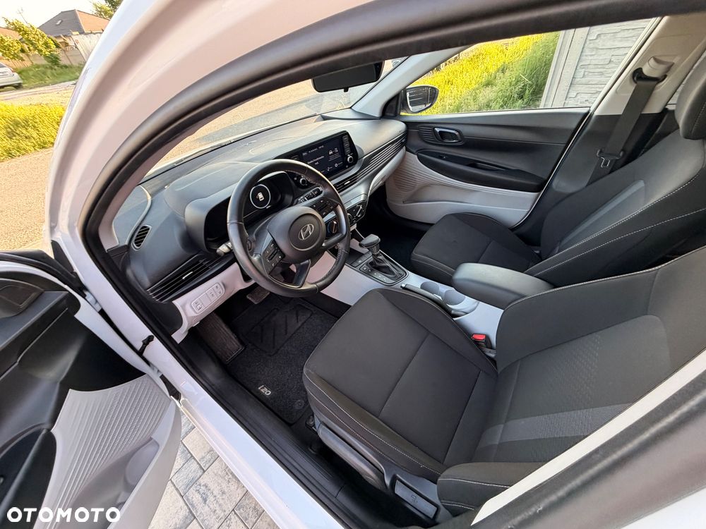 Hyundai i20 - 18