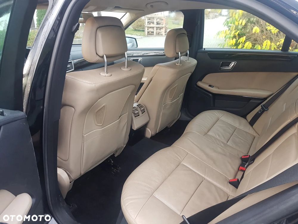 Mercedes-Benz Klasa E 350 CDI 4-Matic BlueEff Avantgarde - 9