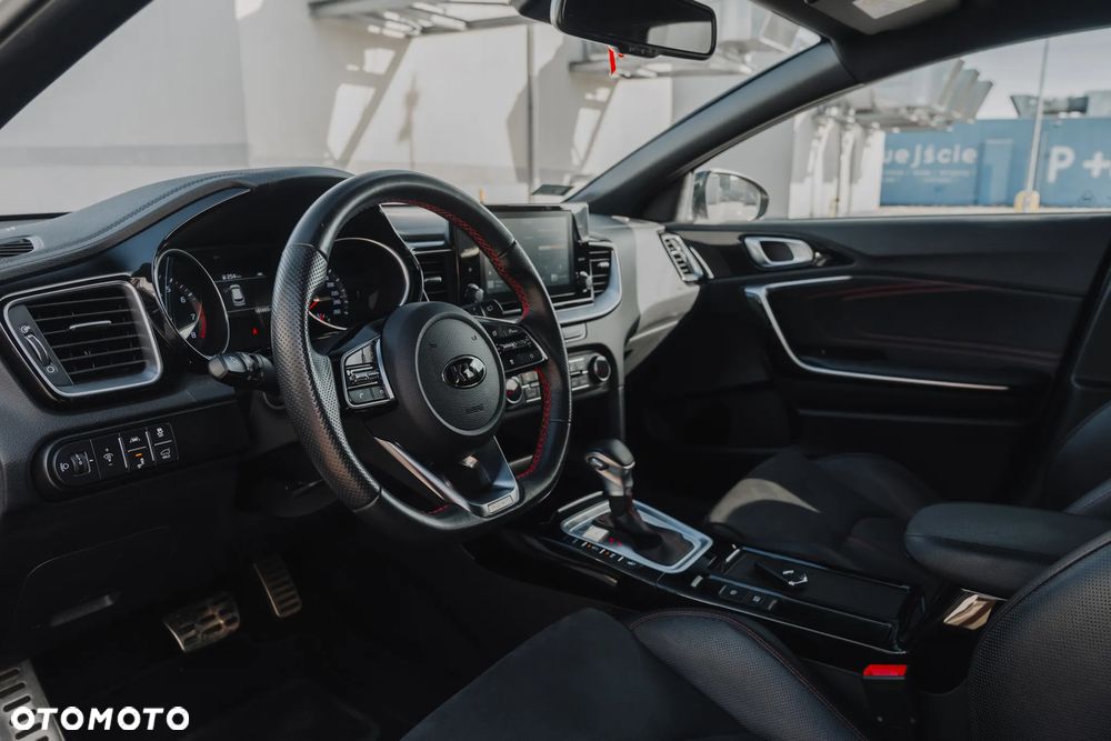 Kia ProCeed - 7
