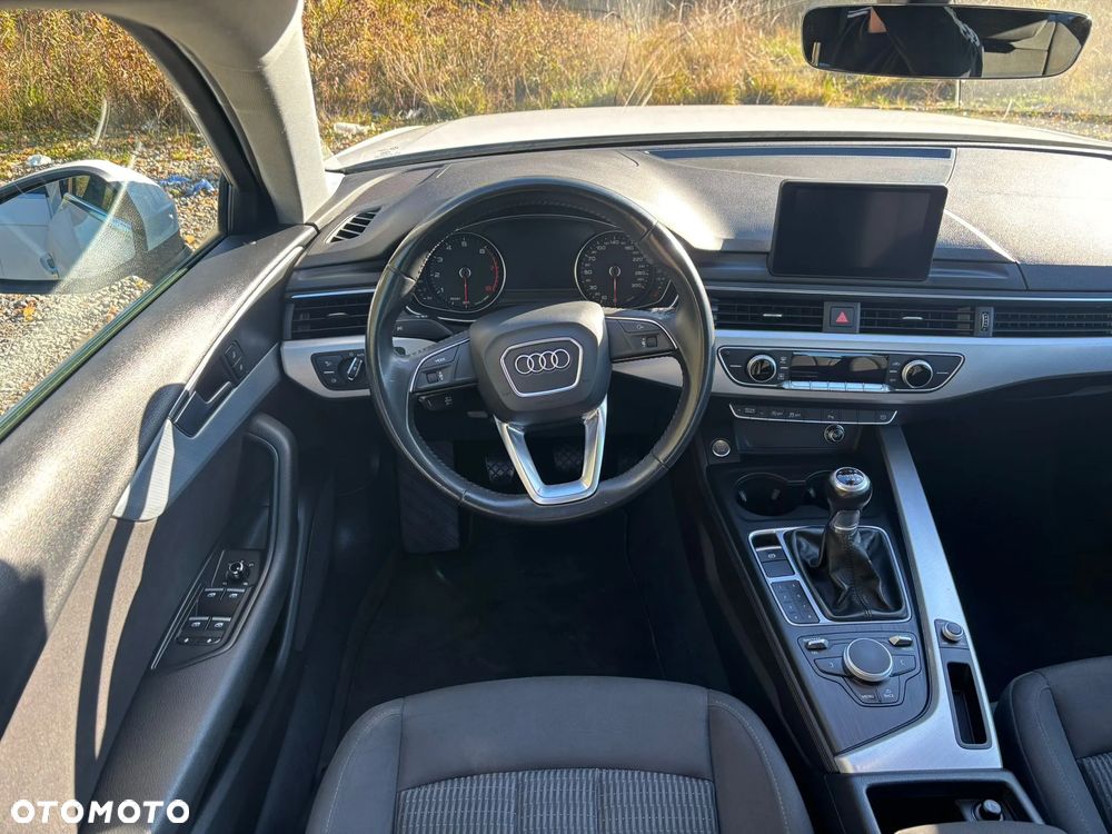 Audi A4 Limousine 1.4 TFSI Design - 10