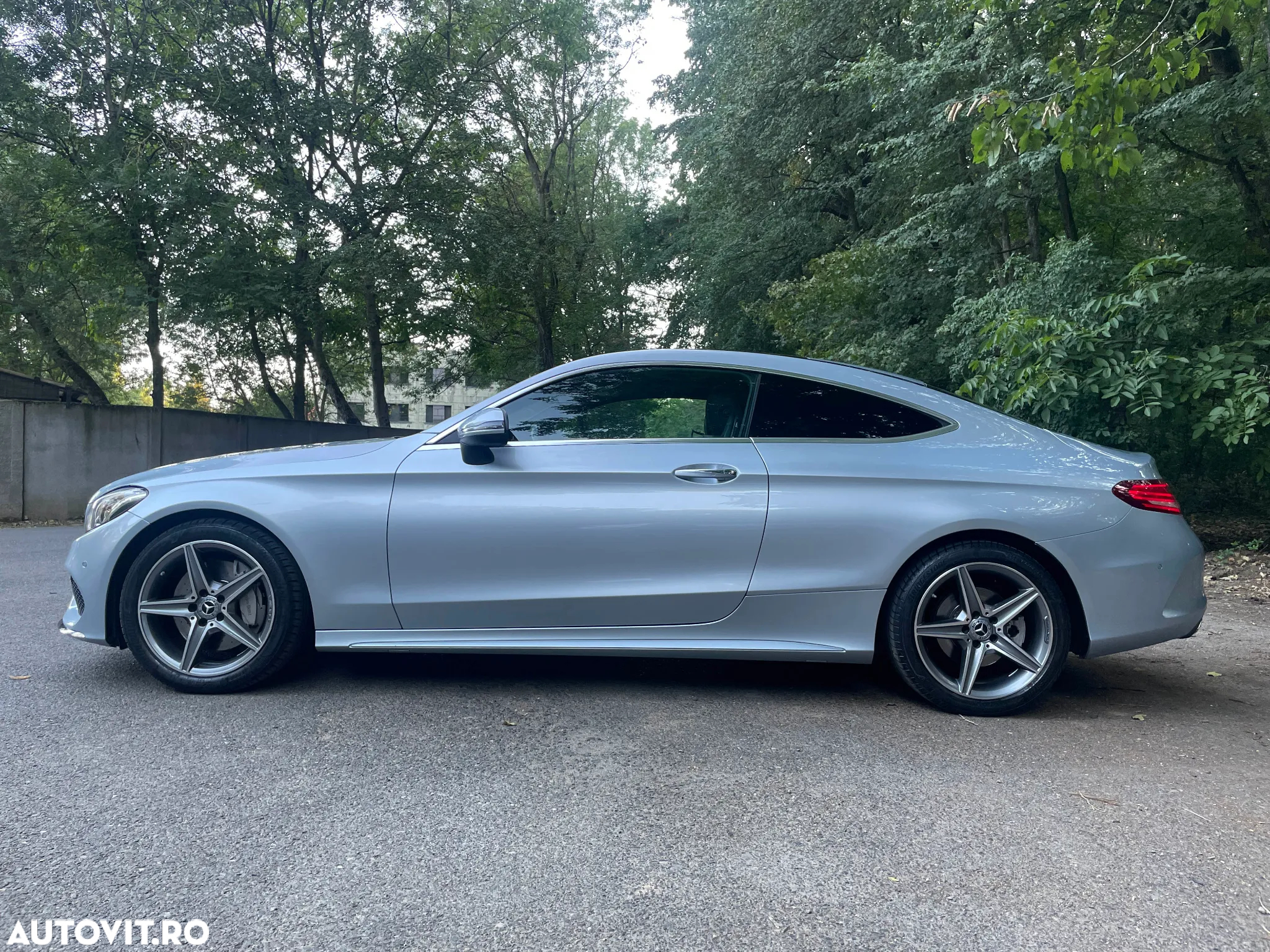 Mercedes-Benz C 250 Coupe 9G-TRONIC AMG Line - 8