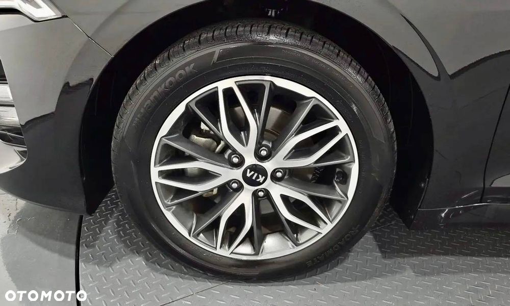 Kia K5 - 6