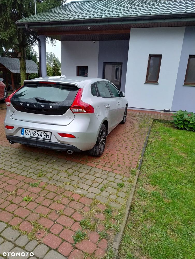 Volvo V40 T3 Drive-E Momentum - 5