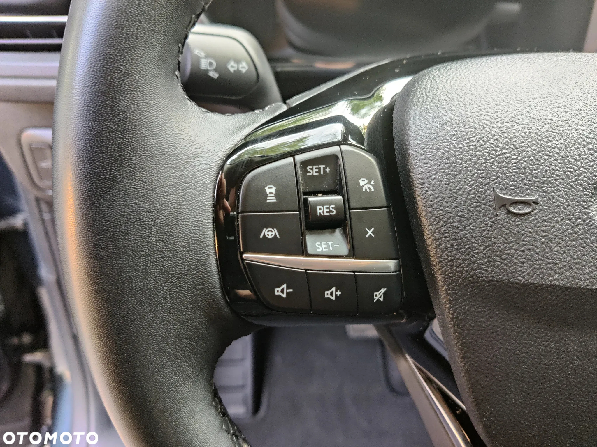 Ford Escape 2.0 EcoBoost AWD Titanium - 22