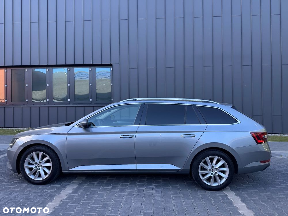 Skoda Superb 2.0 TDI DSG Premium Edition - 7