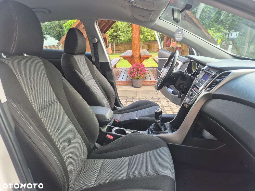 Hyundai i30 1.4 Trend - 25