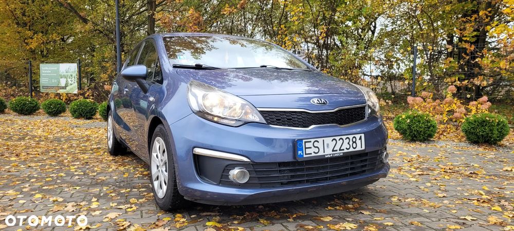 Kia Rio - 4