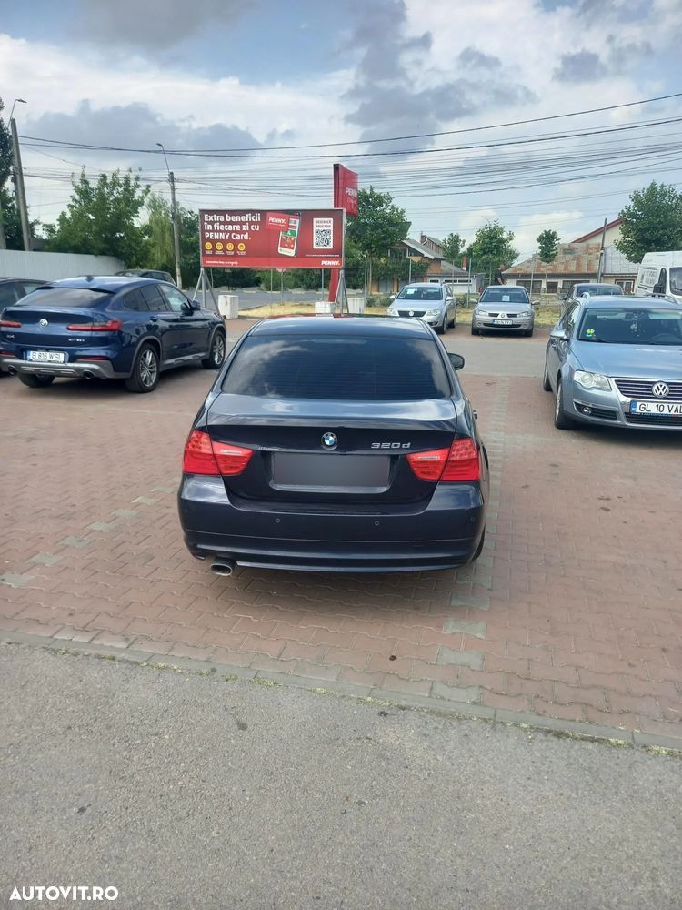 BMW Seria 3 320d - 8